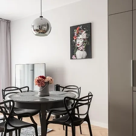 Rentplanet - Nowa Manufaktura Apartment *