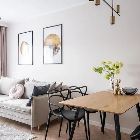 Rentplanet - Nowa Manufaktura * فروتسواف