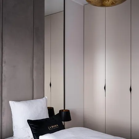 Rentplanet - Nowa Manufaktura شقة *