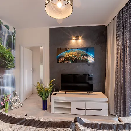 Rentplanet - Nowa Manufaktura شقة